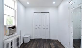 22 E 44TH St, Bayonne, NJ 07002