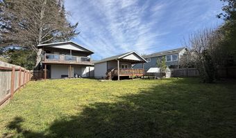 515 MEMORY Ln, Brookings, OR 97415