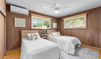 3483 Ala Hinalo St, Honolulu, HI 96818