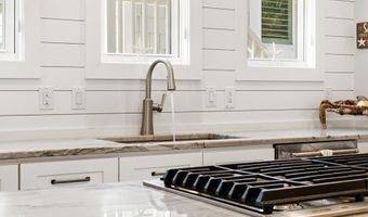 18 Three Flipper Trl, Bald Head Island, NC 28461