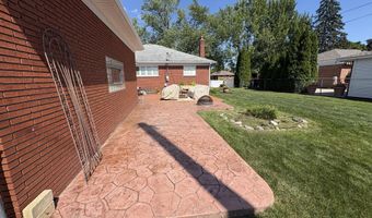 8908 Fox Ave, Allen Park, MI 48101