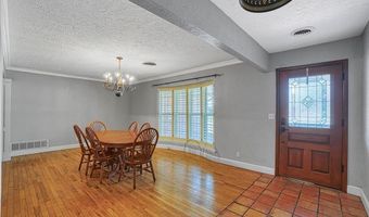 208 S Cardinal Cir, Altus, OK 73521