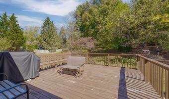 460 NE Oak Hill St, Abingdon, VA 24210