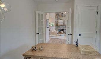 3 Tyler Point Rd, Barrington, RI 02806