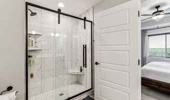 1819 8th Ave SE, Altoona, IA 50009