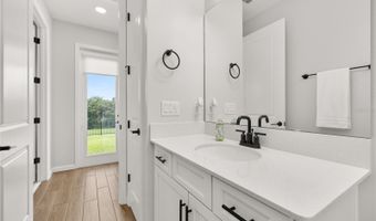 3228 ROSEVILLE Dr, Apopka, FL 32712