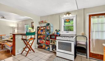 210 W State St, Athens, OH 45701