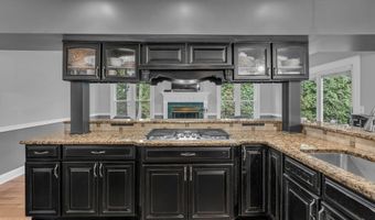 34 Serpentine Dr, Atlantic Highlands, NJ 07716