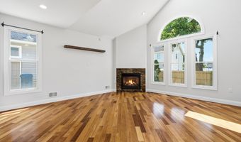 646 Compass Ave, Beachwood, NJ 08722