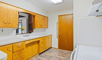 820 10th St, Berthoud, CO 80513