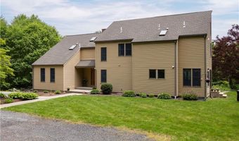71 Phillips Ln, Glocester, RI 02814