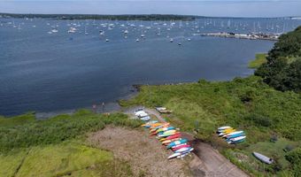38 Pierce Ave, Jamestown, RI 02835