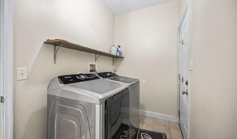 528 Vanderbilt Ave, Bayville, NJ 08721