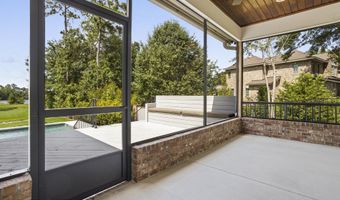 1908 Courtney Ln, Biloxi, MS 39532