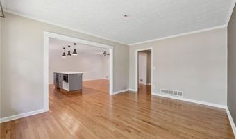 345 Meadow Dr, Alpharetta, GA 30009