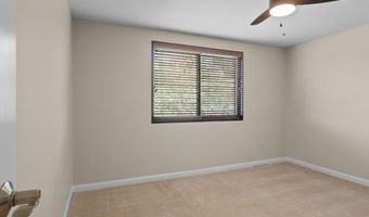 2016 N ADAMS St 508, Arlington, VA 22201