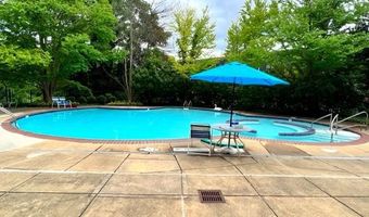 2111 WISCONSIN Ave NW #420, Washington, DC 20007