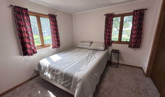 128 Mark St, Aurora, NE 68818