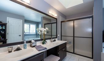 541 N 4th Ave, Addison, IL 60101