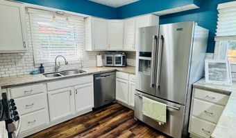 8422 Kankakee Ct, Indianapolis, IN 46217