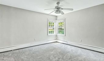 25 Viking Dr, Bristol, RI 02809