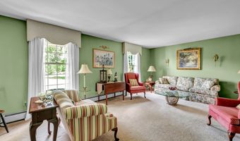 1 Guernsey Rd, Brookfield, CT 06804