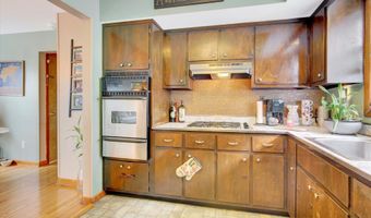 25 Linden St, Bayonne, NJ 07002