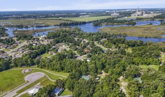 10676 N Oak Crest Dr, Biloxi, MS 39532