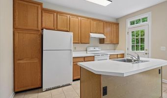 5569 JOWETT Ct, Alexandria, VA 22315