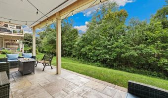 22565 WINDSOR LOCKS Sq, Ashburn, VA 20148