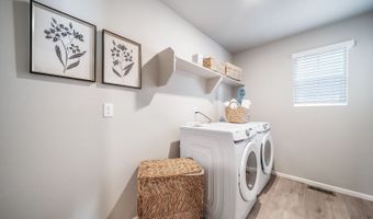 22242 E 38th Pl, Aurora, CO 80019