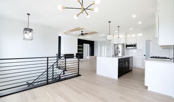 460 NE Monarch Dr, Polk City, IA 50226