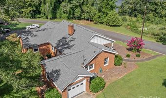 33 Lake St, Badin, NC 28009