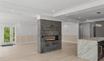 50 Bay View Ave, Amagansett, NY 11930