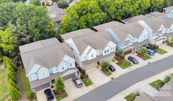 5052 Lesleewood Ct, Charlotte, NC 28226