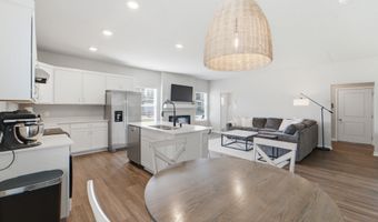 2804 NW 32nd Ln, Ankeny, IA 50023