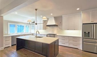5650 River Oaks Pl, Atlanta, GA 30327