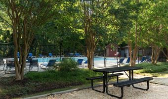 1142 LAKE HERON Dr 2B, Annapolis, MD 21403