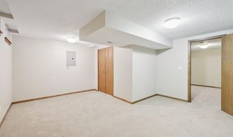 288 NW Georgetown Blvd, Ankeny, IA 50023