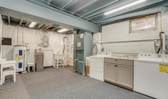 223 Cherokee Rd, Andover, NJ 07848