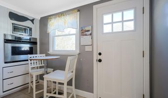 9 Marilyn Rd, Bourne, MA 02532