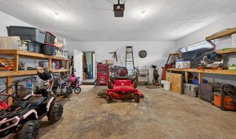 147 Iron Ore Ln, Barren Springs, VA 24313