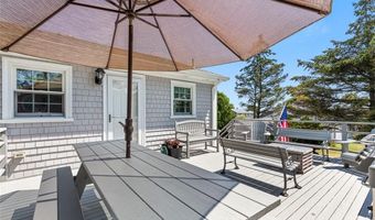 14 Davisville Ln, Narragansett, RI 02882