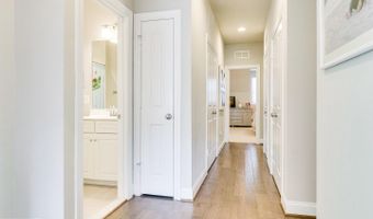 1318 S QUINN St, Arlington, VA 22204