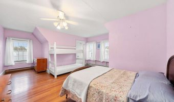 35 Benedict Rd, Bourne, MA 02532