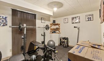818 Northwestern Ave, Ames, IA 50010