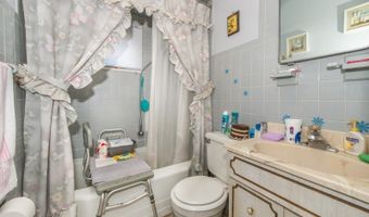 36 Nakomis Path, Bayonne, NJ 07035