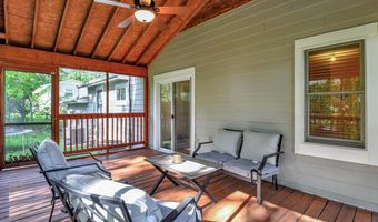 4406 ROUNDHILL Rd, Alexandria, VA 22310