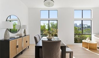 10820 Holman Ave 204, Los Angeles, CA 90024