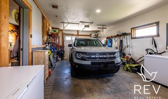 30 Carter Mountain Rd, Cody, WY 82414